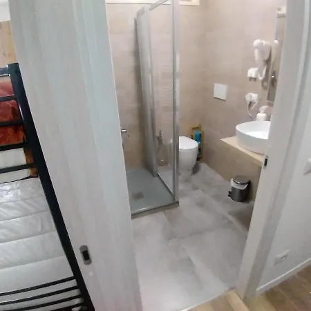Cornizzolo Hostel *