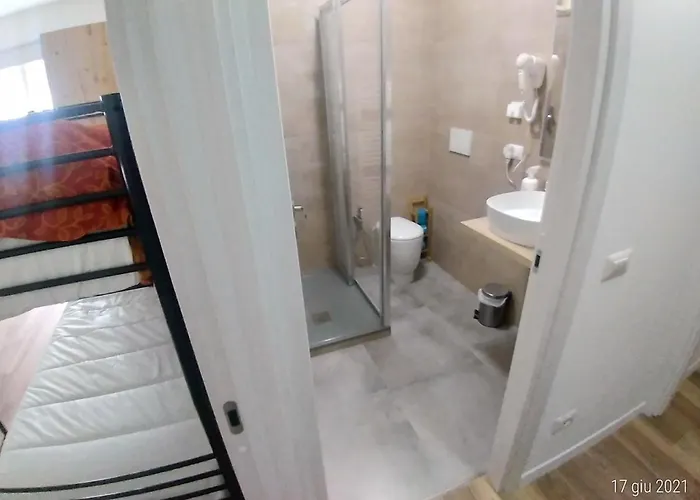 Cornizzolo Hostel *