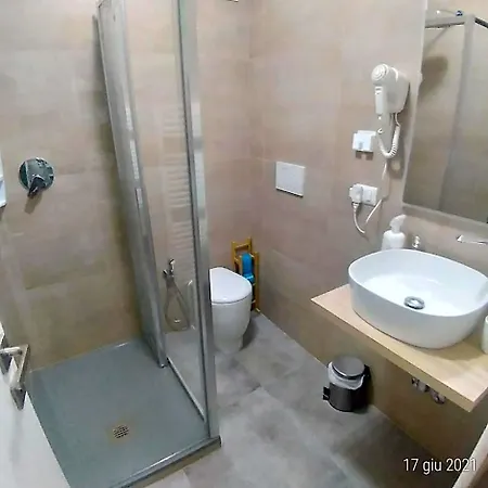 Cornizzolo Hostel *